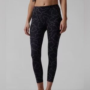 Athleta Black and Gray Patterned Leggings
